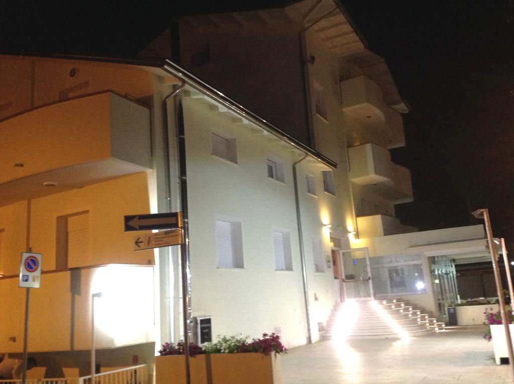 Hr Vapore Gatteo Mare Gatteo a Mare Rum bild