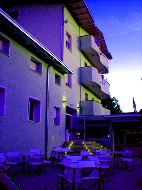 Hr Vapore Gatteo Mare Gatteo a Mare Exteriör bild